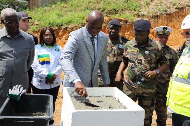 Pose de la première pierre du pont d’Ebel-Abanga : une infrastructure pour booster l’économie locale | Gabonreview.com | Actualité du Gabon |