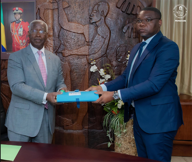 Régies financières et administrations assimilées : le rapport des négociations pointe 22 anomalies | Gabonreview.com | Actualité du Gabon |