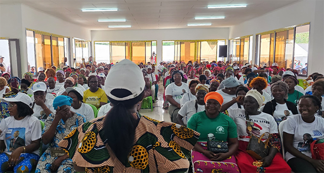Présidentielle 2025 : Les femmes de la Dola en première ligne pour soutenir Brice Clotaire Oligui Nguema | Gabonreview.com | Actualité du Gabon |