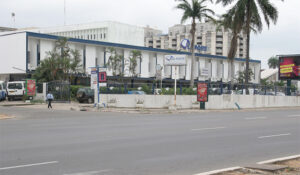 Poste SA : après l'éviction de Ndama, la descente aux enfers ? | Gabonreview.com | Actualité du Gabon |