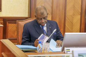 Vice-présidence du gouvernement : Barro Chambrier inaugure une fonction stratégique | Gabonreview.com | Actualité du Gabon |
