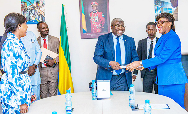 Commerce : Parfaite Amouyeme Ollame passe le flambeau après 16 mois de réformes marquantes | Gabonreview.com | Actualité du Gabon |