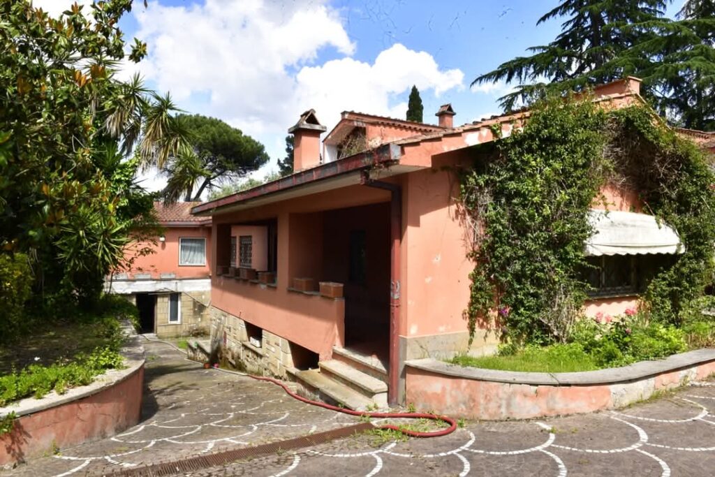 Italie : En état de délabrement, la résidence de l’ambassadeur du Gabon bientôt rénovée  | Gabonreview.com | Actualité du Gabon |