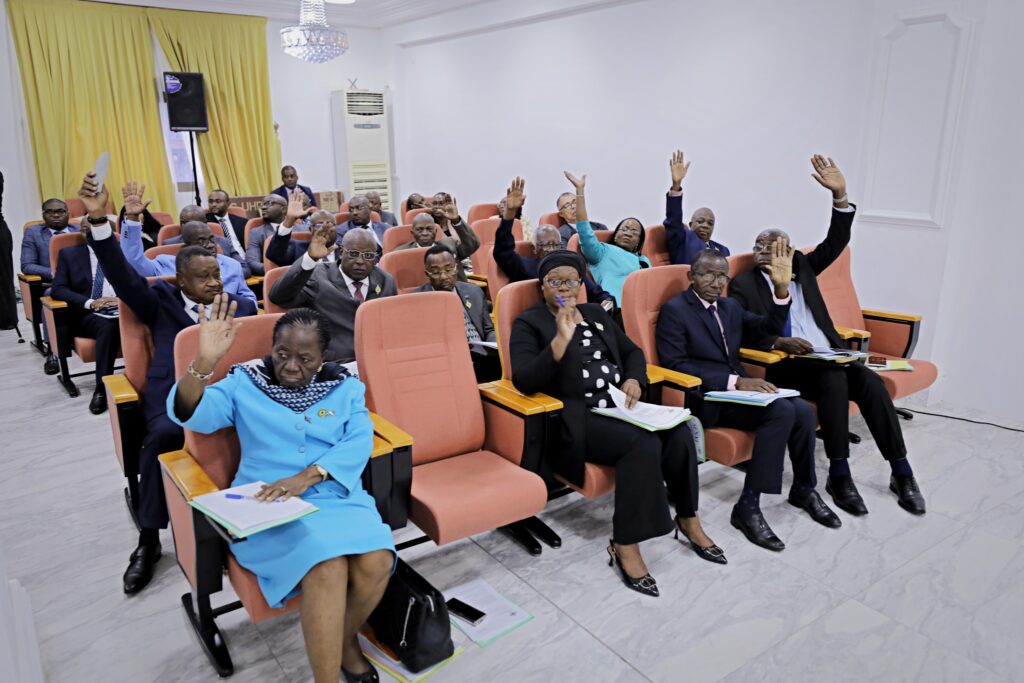 Gabon : Les sénateurs refusent de ratifier le statut de la Cour islamique internationale de justice | Gabonreview.com | Actualité du Gabon |