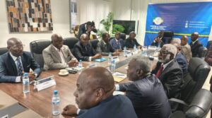Réforme des partis politiques : le comité de rédaction clôture ses travaux | Gabonreview.com | Actualité du Gabon |