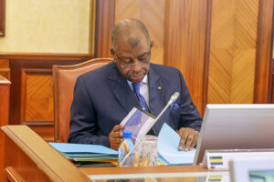 Cambriolage au bureau du Vice-président Barro Chambrier : qui a franchi la ligne rouge ? | Gabonreview.com | Actualité du Gabon |