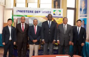 Transformation locale du manganèse : Gilles Nembe déjà en discussion avec les acteurs du secteur  | Gabonreview.com | Actualité du Gabon |