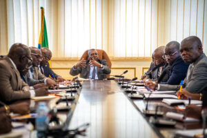 Stations de pesage et de péage : le gouvernement revoit sa copie | Gabonreview.com | Actualité du Gabon |