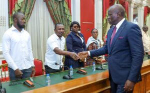 Gabon : Après les déguerpissements, le palais présidentiel opte pour «une approche humaine» au profit des victimes | Gabonreview.com | Actualité du Gabon |