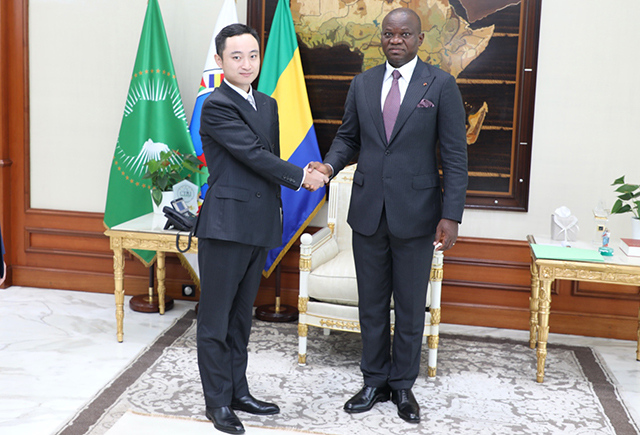 Gabon-Huawei : Vers une alliance stratégique pour booster le numérique | Gabonreview.com | Actualité du Gabon |