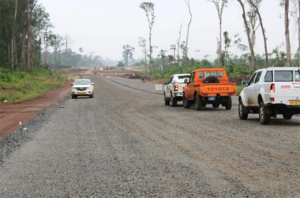 Voie de contournement du Grand Libreville : Marie Françoise Dikoumba pour faire passer la pilule aux populations | Gabonreview.com | Actualité du Gabon |