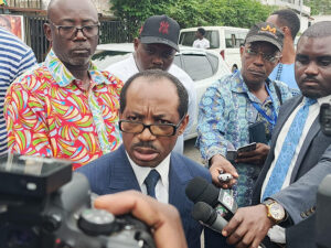Conflit au PDG : L’aile Onanga Y’Obégué interdite de réunion au siège de Louis | Gabonreview.com | Actualité du Gabon |