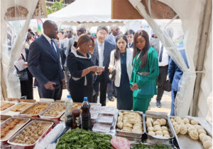 Foire des produits Chine-Gabon : Une vitrine d’échanges, de coopération économique et culturelle | Gabonreview.com | Actualité du Gabon |