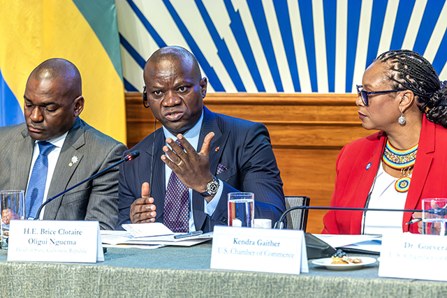 Le président Oligui Nguema séduit les investisseurs américains à Washington | Gabonreview.com | Actualité du Gabon |