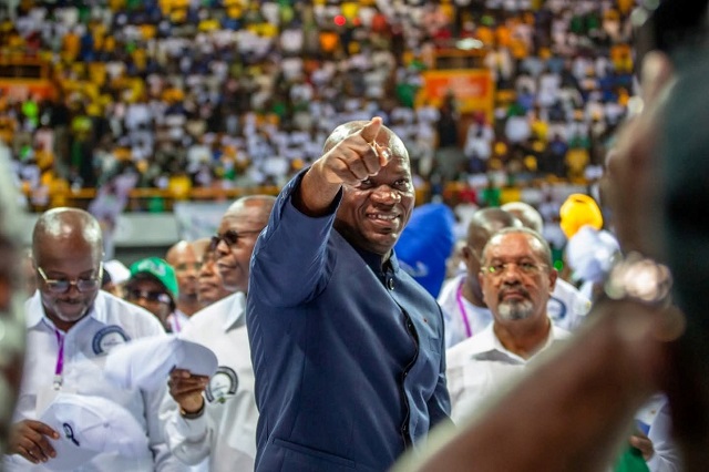 Union démocratique des Bâtisseurs : Oligui Nguema lance son parti | Gabonreview.com | Actualité du Gabon |