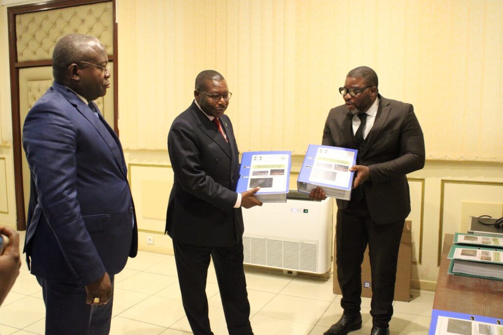 Stations de pesage-péage : le béninois HOMINTEC Group en passe de remporter un marché juteux au Gabon | Gabonreview.com | Actualité du Gabon |