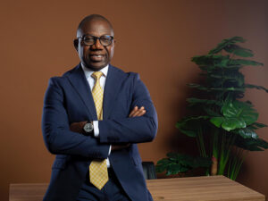 [Législatives] André D. Ngouwa : un réformateur des douanes en marche vers l’Assemblée nationale | Gabonreview.com | Actualité du Gabon |