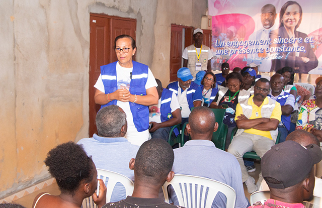 Madeleine Berre en campagne à Lambaréné : entre bilan social et nouveaux engagements | Gabonreview.com | Actualité du Gabon |