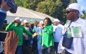 Clôture de campagne : Candidate UDB, Chantal Myboto galvanise ses troupes à Bel Air Manguier | Gabonreview.com | Actualité du Gabon |