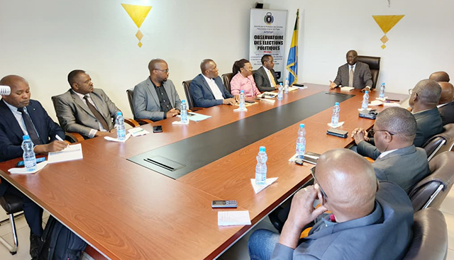 Élections 2025 : les partis politiques sous surveillance de l’APDPVP pour la gestion des données personnelles | Gabonreview.com | Actualité du Gabon |