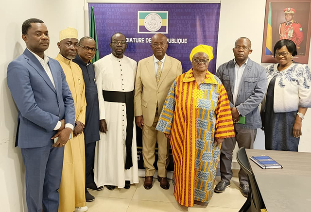 Élections 2025 : la Médiature mobilise les confessions religieuses et traditionnelles pour la paix | Gabonreview.com | Actualité du Gabon |