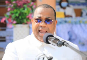 Gabon : Julien Nkoghe Bekale exige l’annulation des élections législatives et locales | Gabonreview.com | Actualité du Gabon |