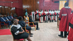 Cour des Comptes : 39 magistrats et greffiers installés pour consolider la transparence | Gabonreview.com | Actualité du Gabon |