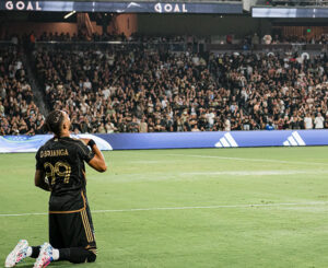 CAF Awards 2025 : Denis Bouanga au rendez-vous du Ballon d’Or africain | Gabonreview.com | Actualité du Gabon |