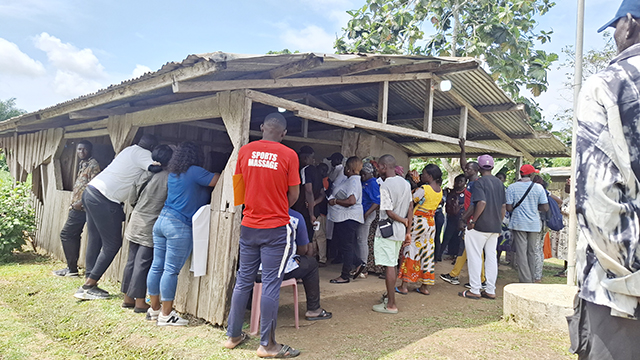 Législatives et locales à Ntoum : le PDG s’impose malgré une faible participation | Gabonreview.com | Actualité du Gabon |