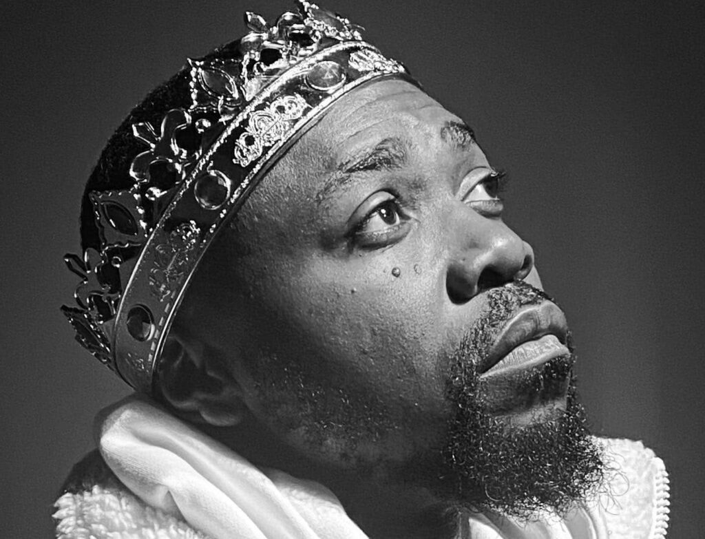 Kôba Building : le «King» du rap gabonais fait son grand retour après onze ans d'exil | Gabonreview.com | Actualité du Gabon |