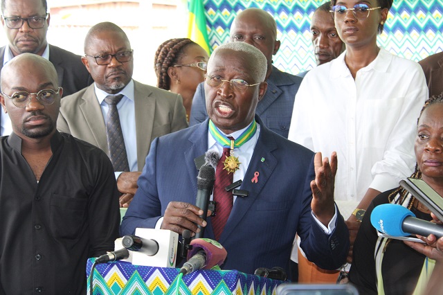 Ndong Sima répond à Moundounga, rejette les accusations de tribalisme et appelle à la reprise des scrutins | Gabonreview.com | Actualité du Gabon |