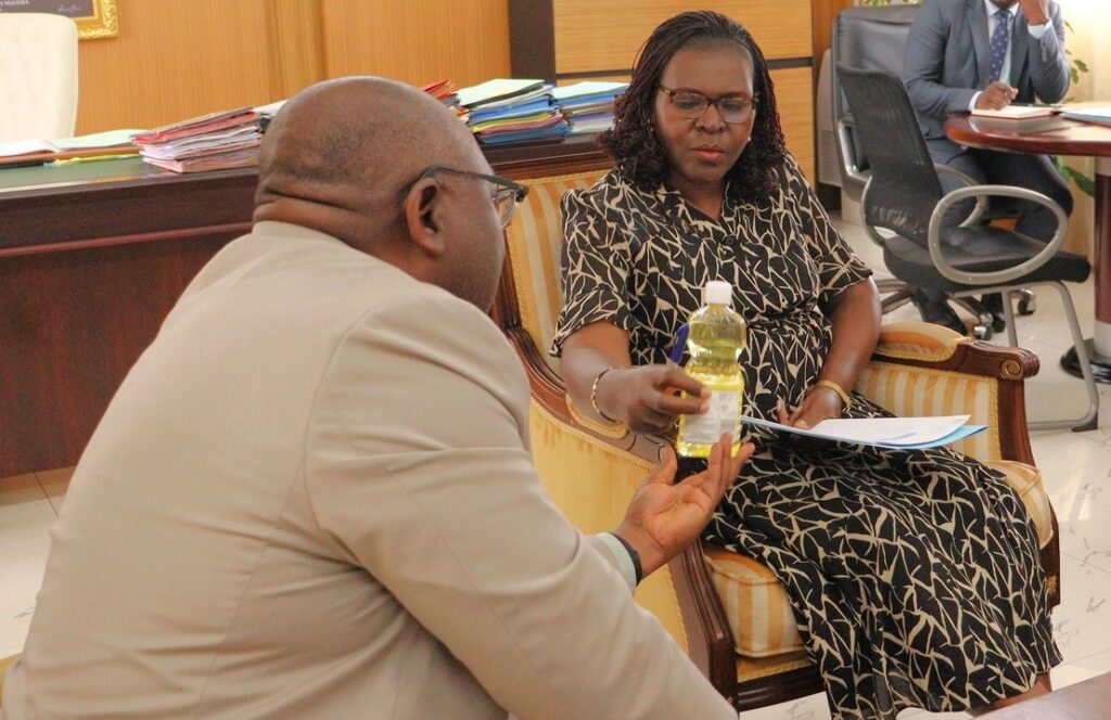 Huile de colza : la canadienne Njemoka Industries implantée au Gabon pour dynamiser la filière | Gabonreview.com | Actualité du Gabon |