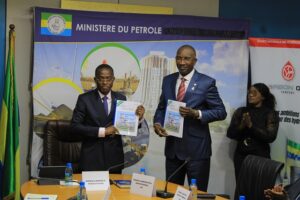 Relance de la production pétrolière : signature d’un CEPP entre l’État et la GOC pour booster le secteur | Gabonreview.com | Actualité du Gabon |
