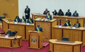 Clôture de l’Assemblée nationale de Transition : Paroles, témoignages et sentiments des députés | Gabonreview.com | Actualité du Gabon |