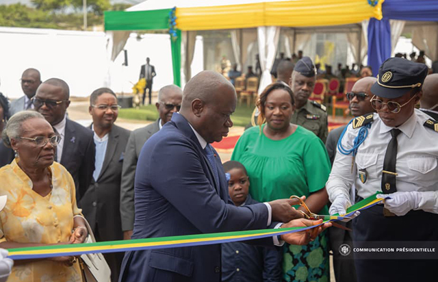 Akanda : un nouveau lycée militaire pour renforcer l’éducation et les valeurs républicaines | Gabonreview.com | Actualité du Gabon |