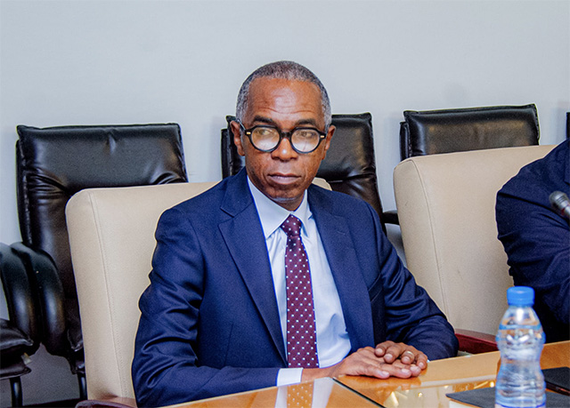 Après le procès de la «Young Team», un député entend demander une enquête parlementaire | Gabonreview.com | Actualité du Gabon |