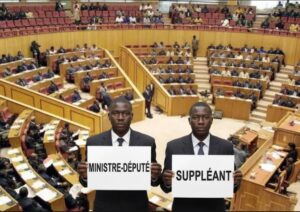 Démission des ministres élus députés : pourquoi les suppléants ne peuvent pas siéger | Gabonreview.com | Actualité du Gabon |