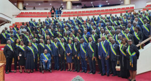 Sénatoriales 2025 : la campagne électorale officiellement ouverte | Gabonreview.com | Actualité du Gabon |