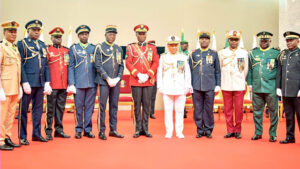 Amnistie générale pour les auteurs du coup d’État : l’ordonnance devant les députés de la Transition | Gabonreview.com | Actualité du Gabon |