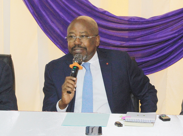 Bilie-By-Nze dénonce la TFH et appelle à la suppression de la Rac «si elle n'a pas produit les résultats escomptés» | Gabonreview.com | Actualité du Gabon |