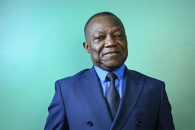 Cour constitutionnelle : Dieudonné Aba’a Owono, l’homme du serment long | Gabonreview.com | Actualité du Gabon |