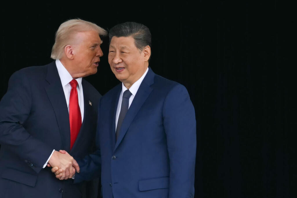 Donald Trump et Xi Jinping, présidents américain et chinois, se sont rencontrés le 30 octobre 2025 en Corée du sud