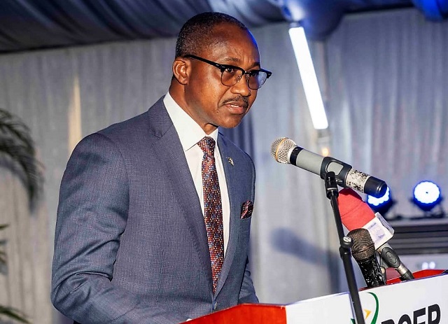 Gouvernance de l’Internet : l’Arcep trace la voie d’un numérique souverain au Gabon | Gabonreview.com | Actualité du Gabon |