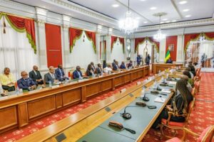 Investissement : l’État gabonais et le secteur bancaire scellent un pacte stratégique autour du Plan « FAST » | Gabonreview.com | Actualité du Gabon |