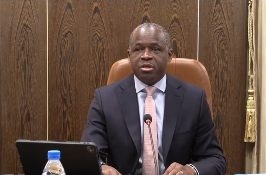 Fonction publique : Hermann Immongault met le gouvernement en garde contre des «situations ingérables» | Gabonreview.com | Actualité du Gabon |