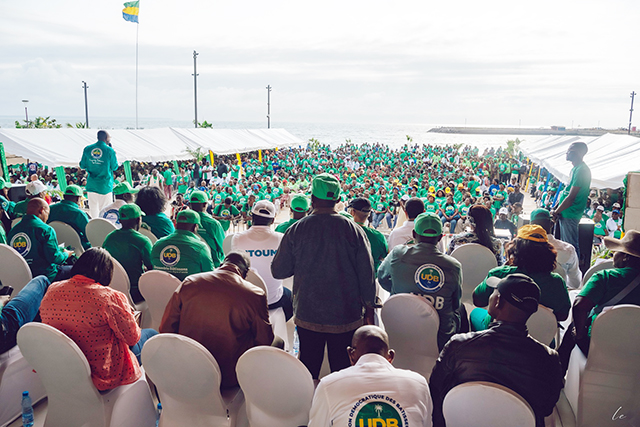 Au révélateur de la grogne sociale : L’UDB en parti-fantôme | Gabonreview.com | Actualité du Gabon |