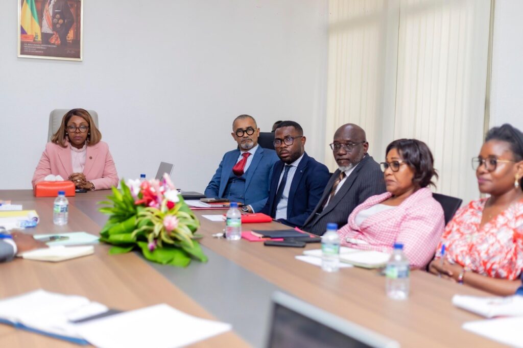 Exécution du budget 2026 : le ministère de la Fonction publique renforce les capacités de ses cadres | Gabonreview.com | Actualité du Gabon |