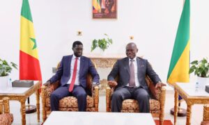 Libreville : escale technique et échanges diplomatiques entre Oligui Nguema et Diomaye Faye | Gabonreview.com | Actualité du Gabon |