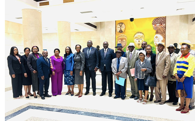 Haut conseil des sages : les anciens dignitaires présentent le projet au président de l’Assemblée nationale | Gabonreview.com | Actualité du Gabon |