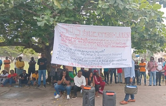 Éducation : le Gabon à cheval entre une année blanche et une sortie de crise introuvable | Gabonreview.com | Actualité du Gabon |